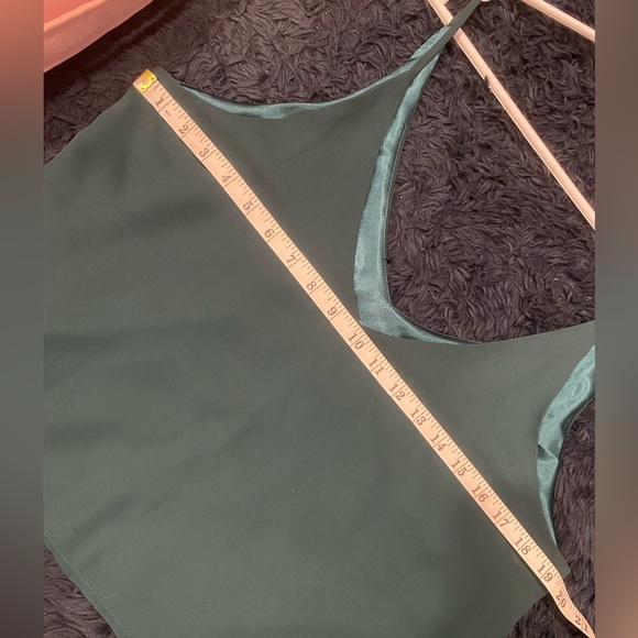 Forest green Twik large crop camisole - Picture 3 of 5